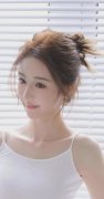 钟天然出生于年8月